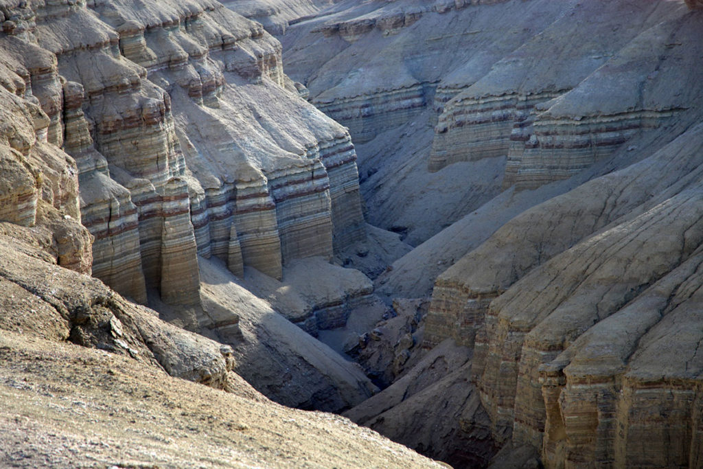 Aktau clay mountains, Altyn Emel National Park