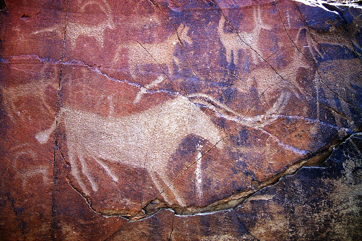 Tanbaly Tas Petroglyphs