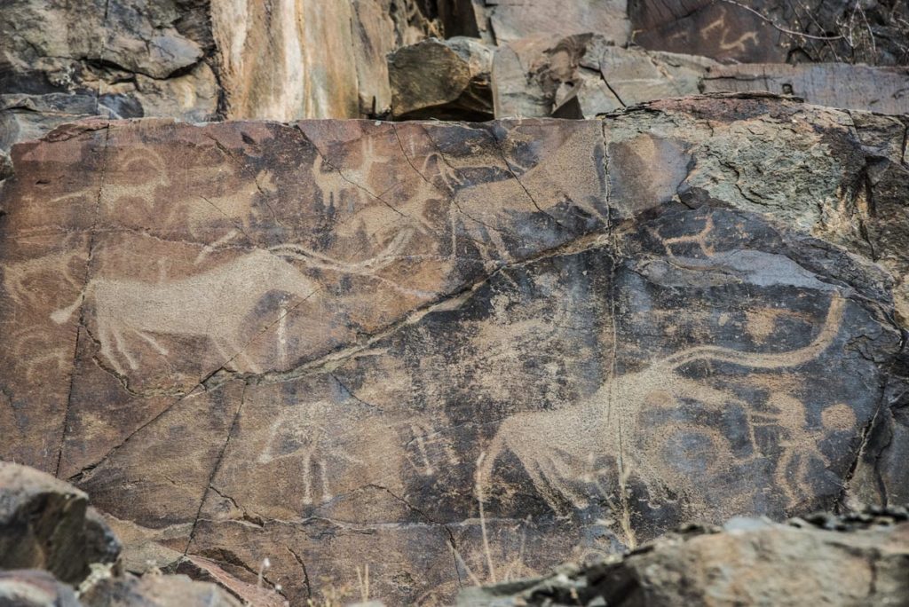 Tanbaly Tas Petroglyphs